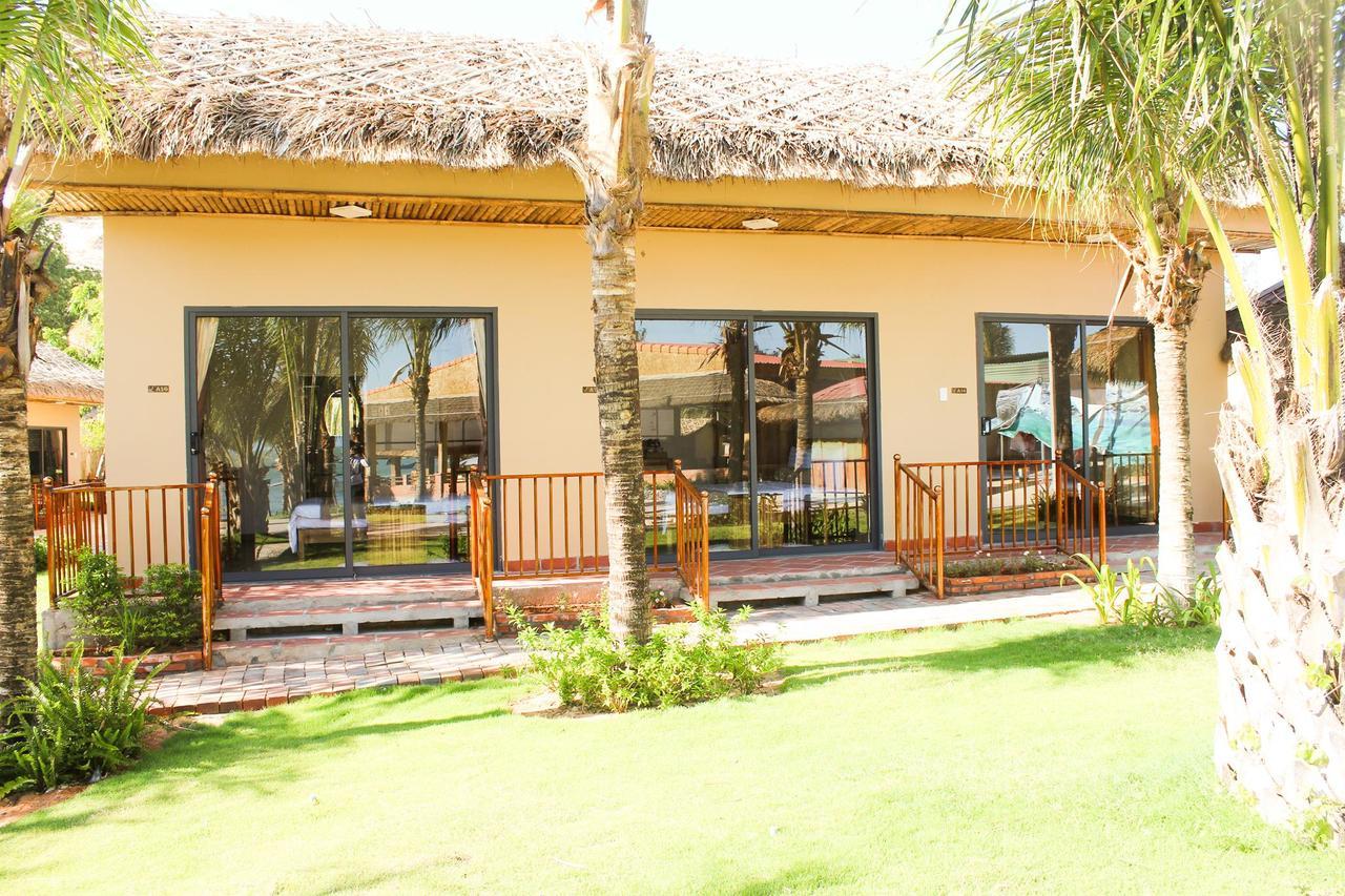 Eagles Beach Resort Фантхьет Экстерьер фото
