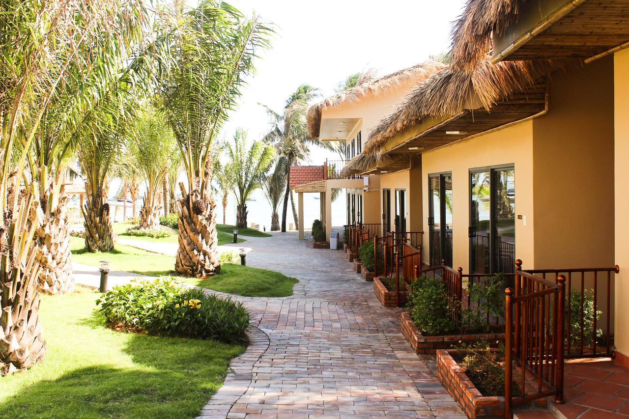 Eagles Beach Resort Фантхьет Экстерьер фото