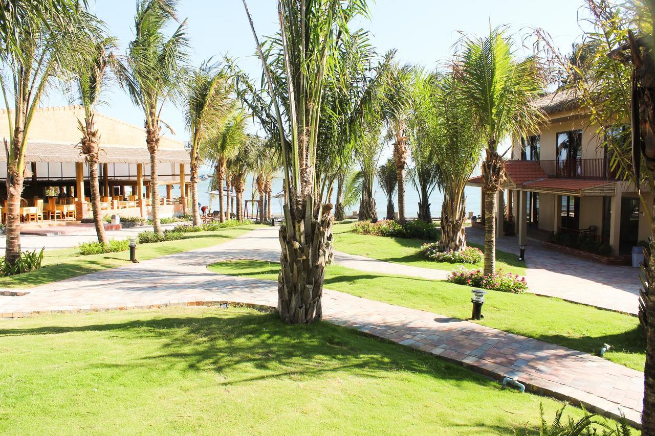 Eagles Beach Resort Фантхьет Экстерьер фото