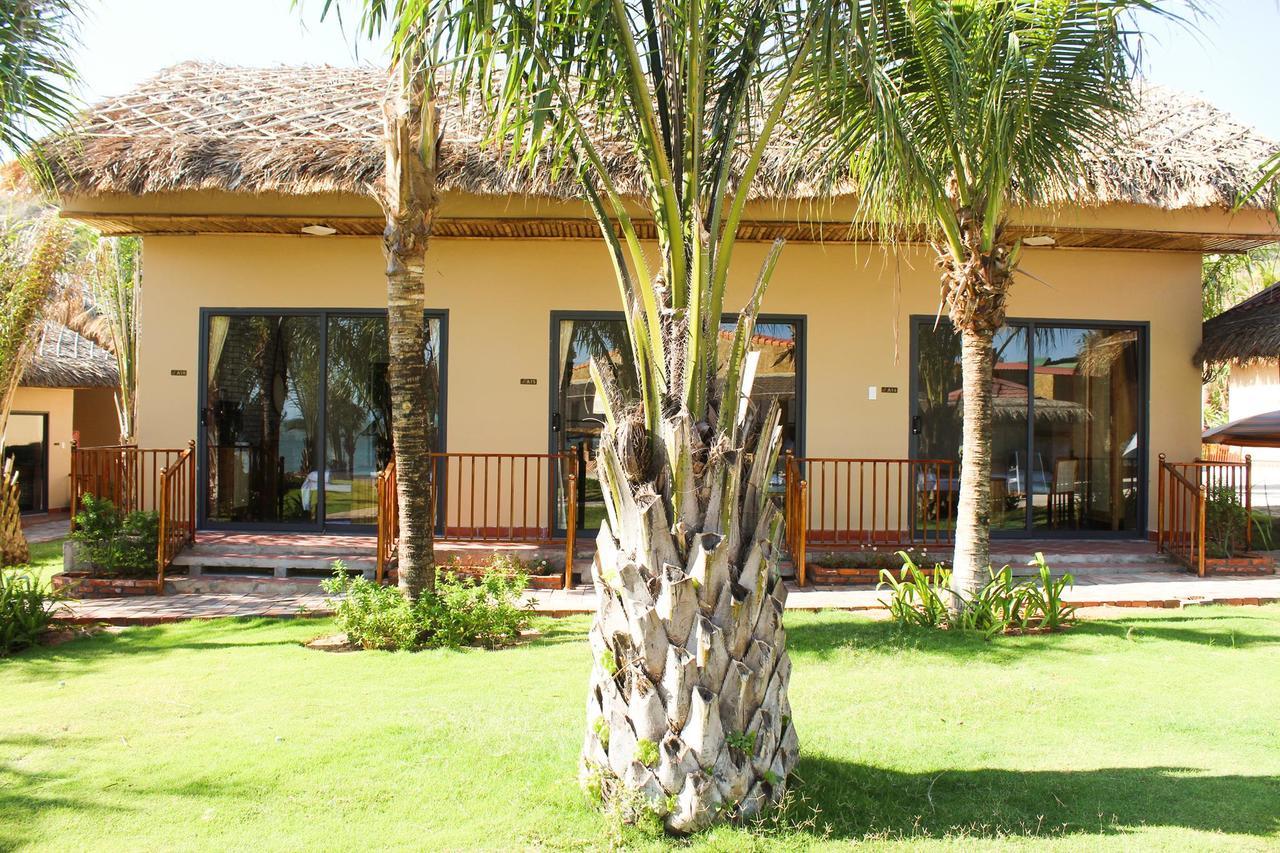 Eagles Beach Resort Фантхьет Экстерьер фото