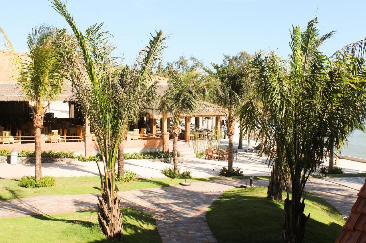 Eagles Beach Resort Фантхьет Экстерьер фото